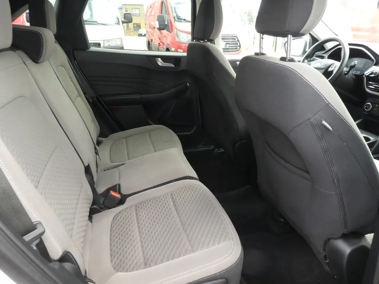 Ford Escape снимка Ford Escape