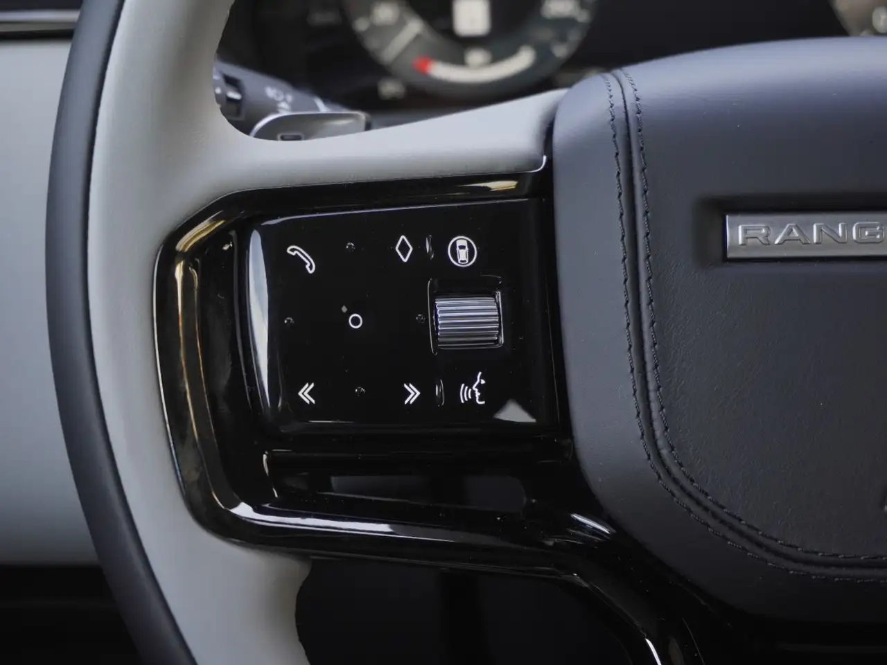 Land Rover Range Rover Velar снимка Land Rover Range Rover Velar