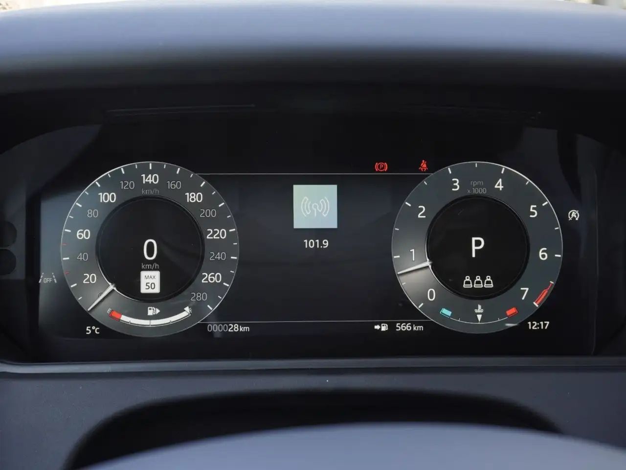 Land Rover Range Rover Velar снимка Land Rover Range Rover Velar