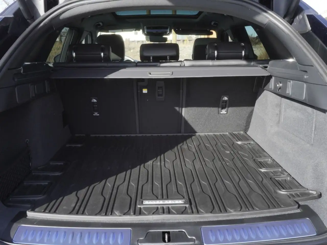 Land Rover Range Rover Velar снимка Land Rover Range Rover Velar