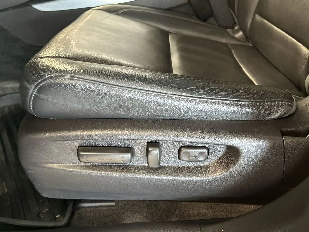 Acura MDX снимка Acura MDX