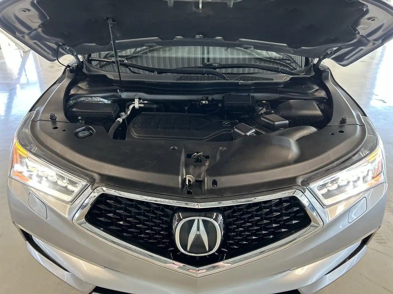 Acura MDX снимка Acura MDX