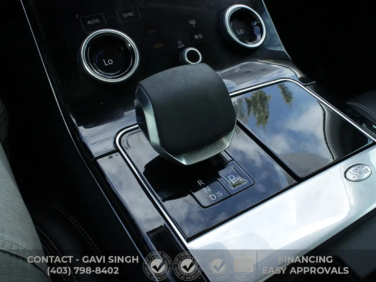 Land Rover Range Rover Velar photo Land Rover Range Rover Velar