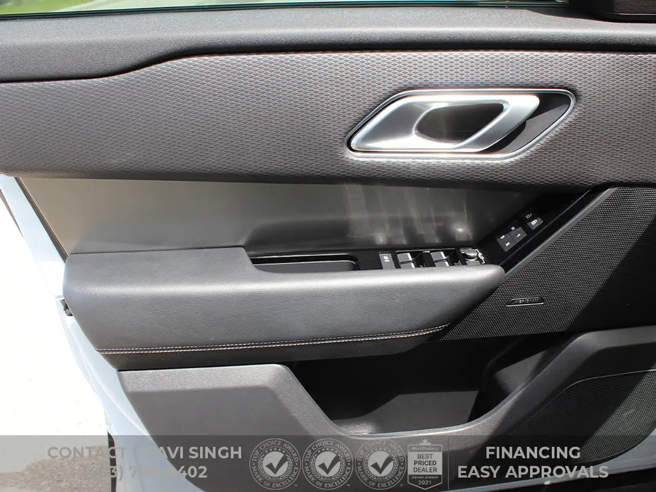 Land Rover Range Rover Velar photo Land Rover Range Rover Velar