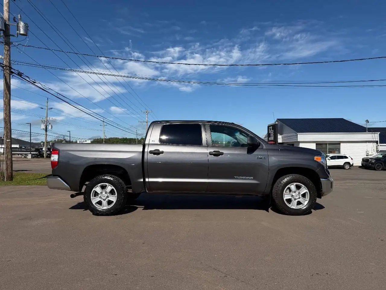 Toyota Tundra photo Toyota Tundra