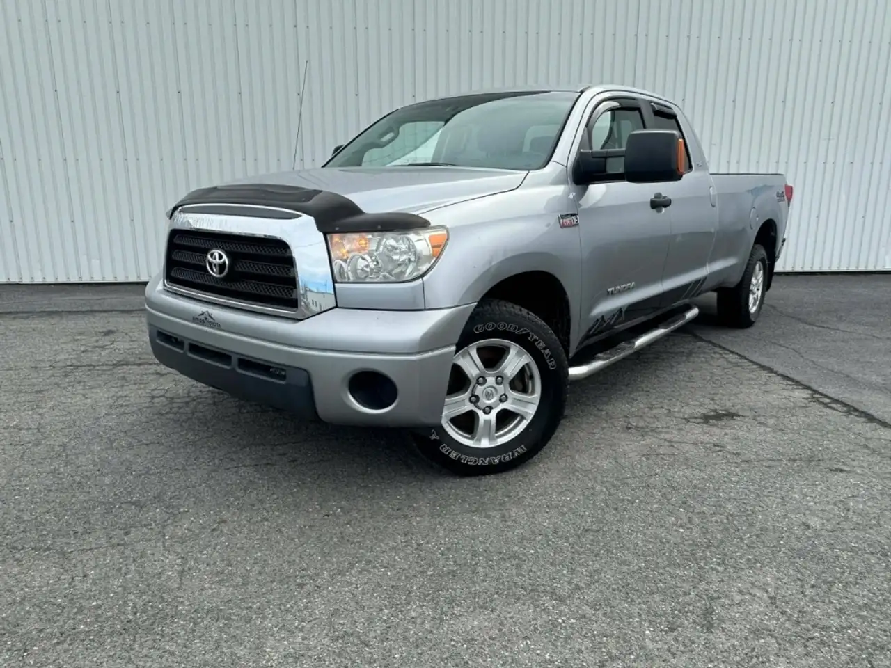 Toyota Tundra photo Toyota Tundra
