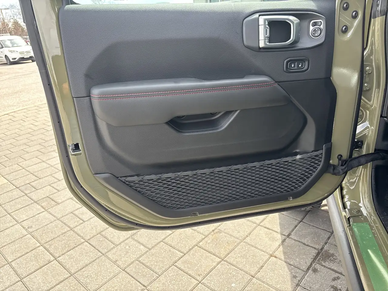 Jeep Wrangler снимка Jeep Wrangler