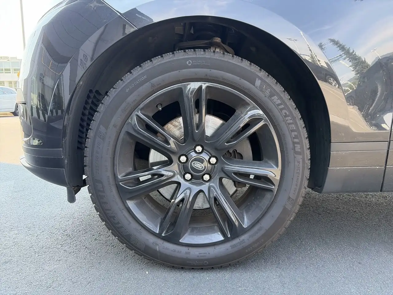 Land Rover Range Rover Velar photo Land Rover Range Rover Velar
