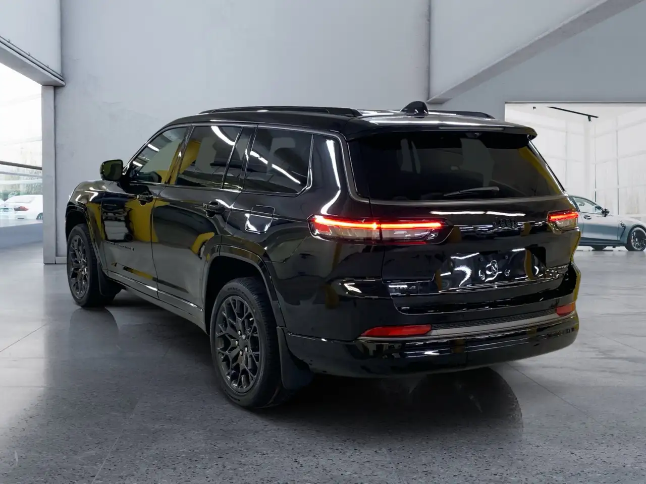 Jeep Grand Cherokee photo Jeep Grand Cherokee