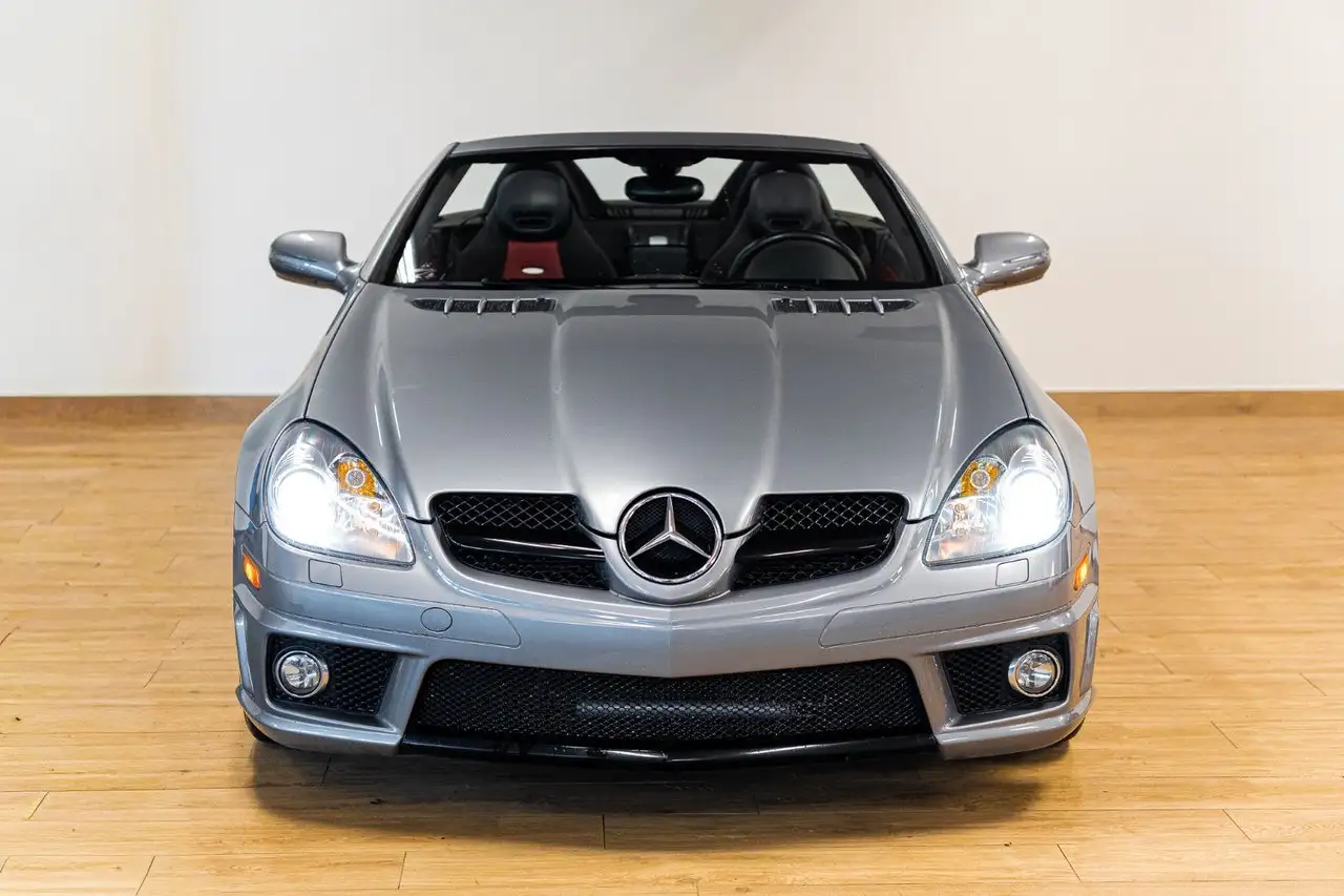 Mercedes-Benz SLK снимка Mercedes-Benz SLK