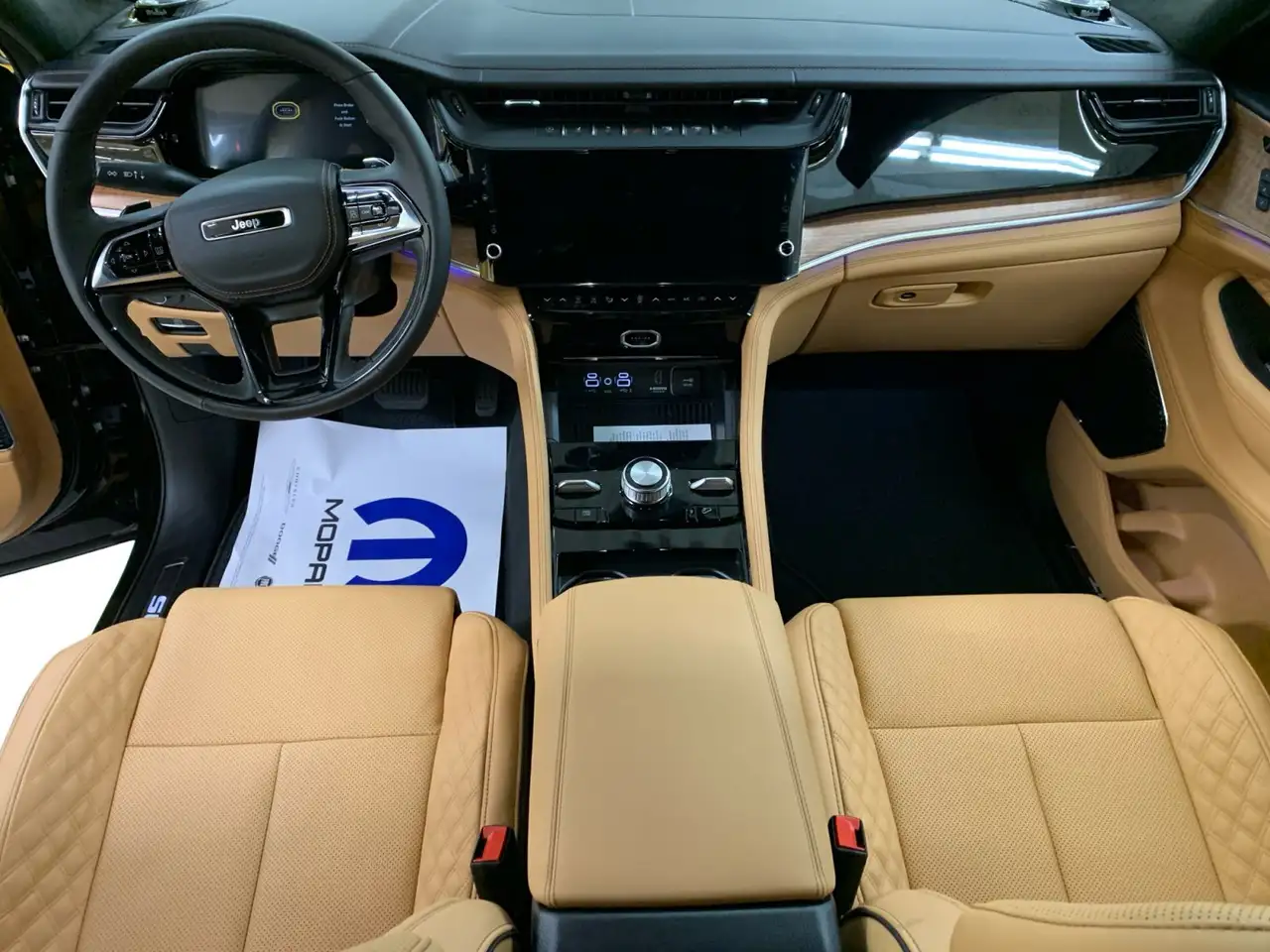 Jeep Grand Cherokee photo Jeep Grand Cherokee