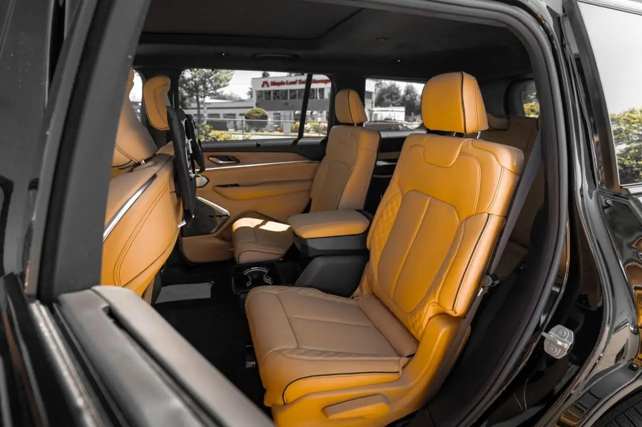 Jeep Grand Cherokee снимка Jeep Grand Cherokee