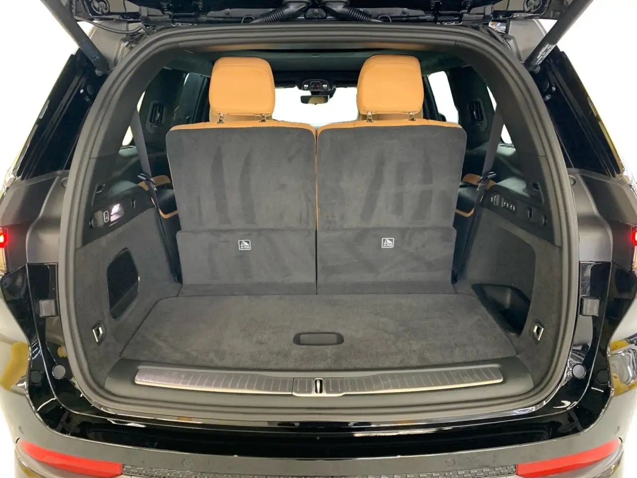 Jeep Grand Cherokee photo Jeep Grand Cherokee