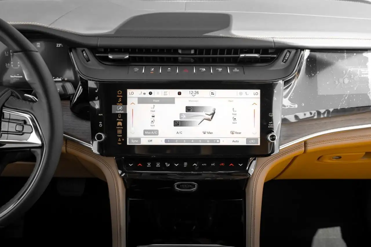 Jeep Grand Cherokee снимка Jeep Grand Cherokee