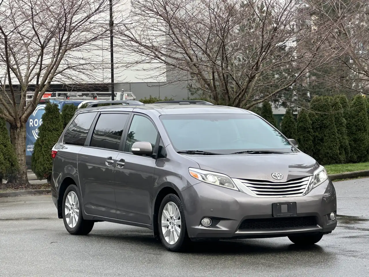 Toyota Sienna fotografie Toyota Sienna