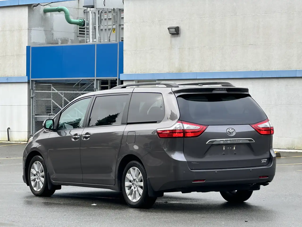 Toyota Sienna fotografie Toyota Sienna