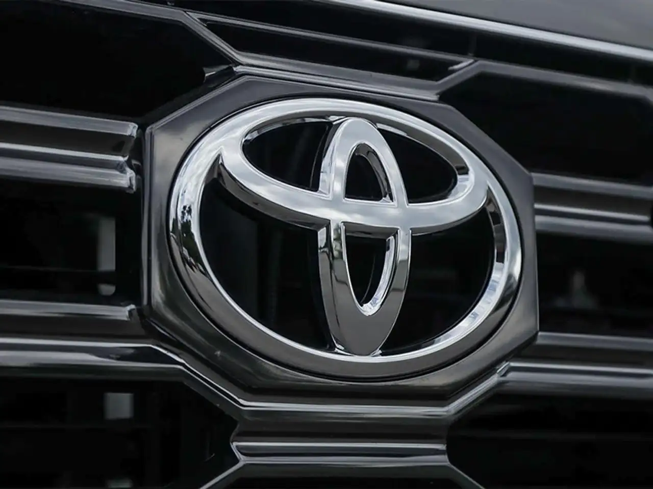 Toyota Sequoia снимка Toyota Sequoia
