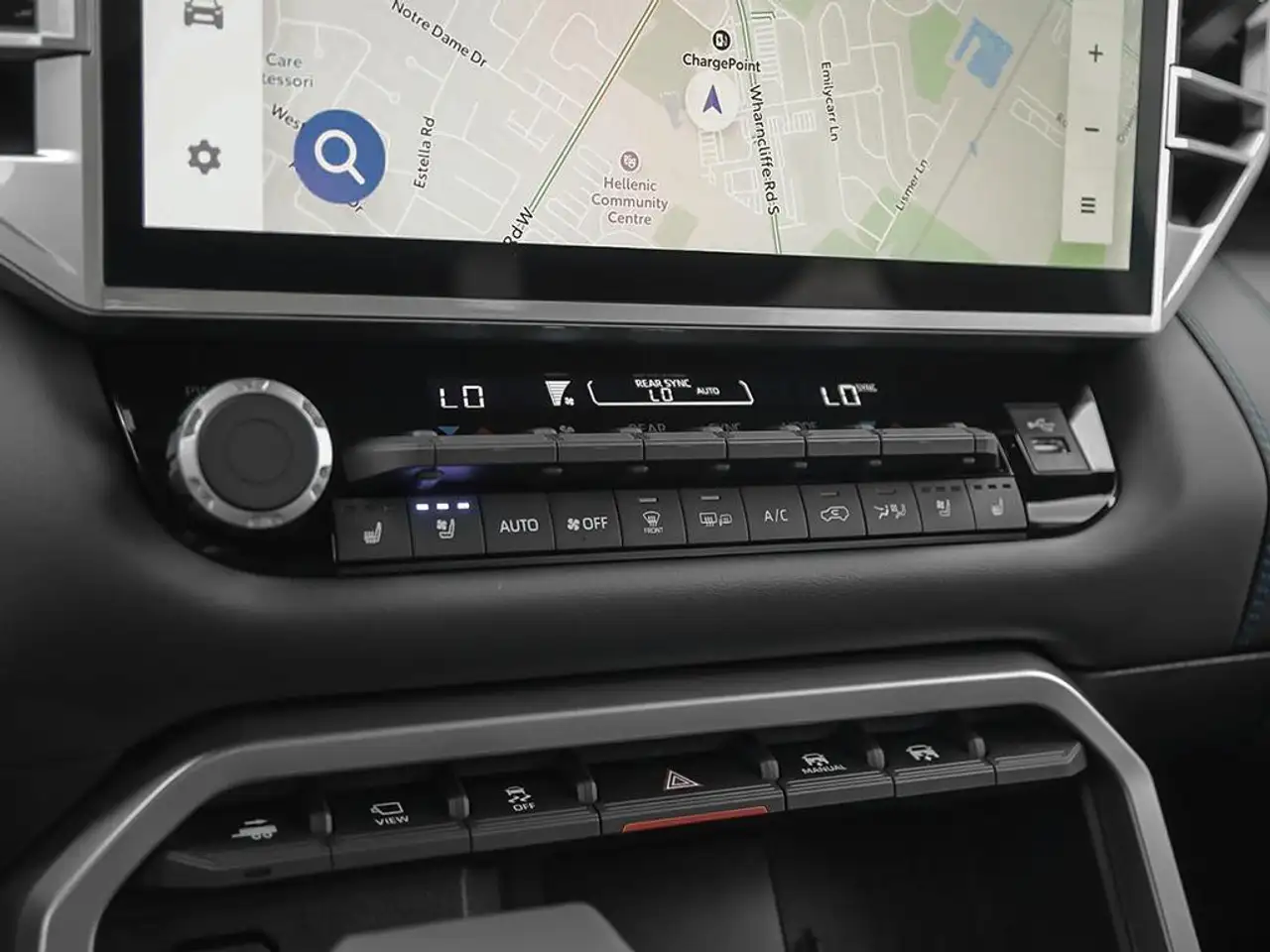 Toyota Sequoia снимка Toyota Sequoia