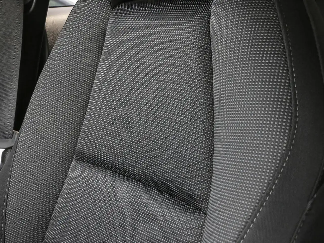 Mazda CX-30 photo Mazda CX-30