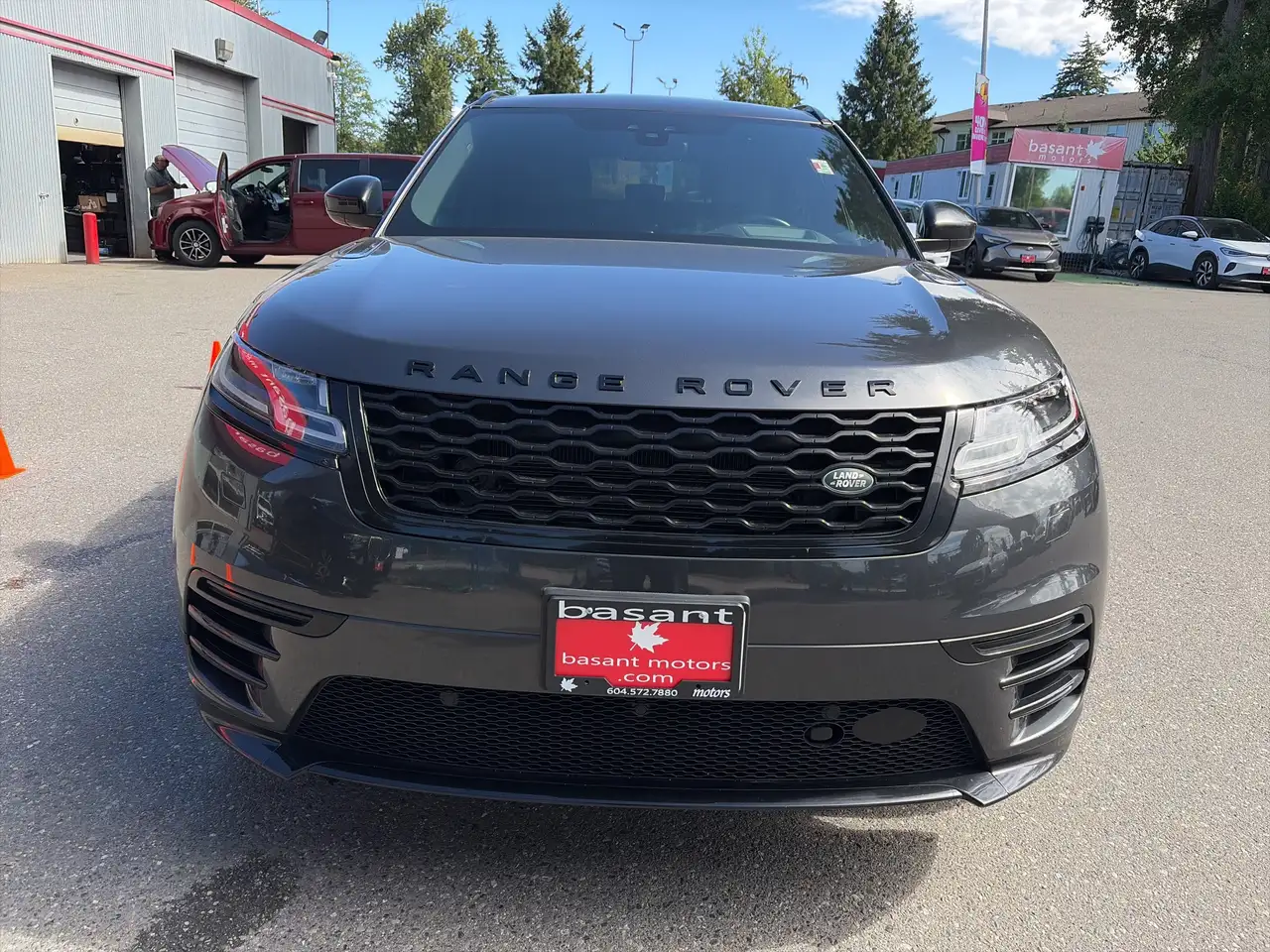 Land Rover Range Rover Velar photo Land Rover Range Rover Velar