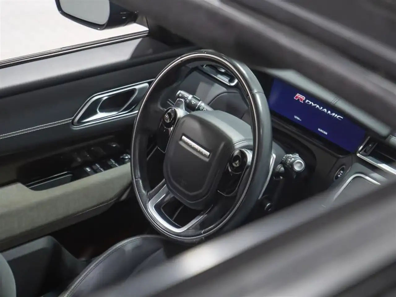 Land Rover Range Rover Velar снимка Land Rover Range Rover Velar