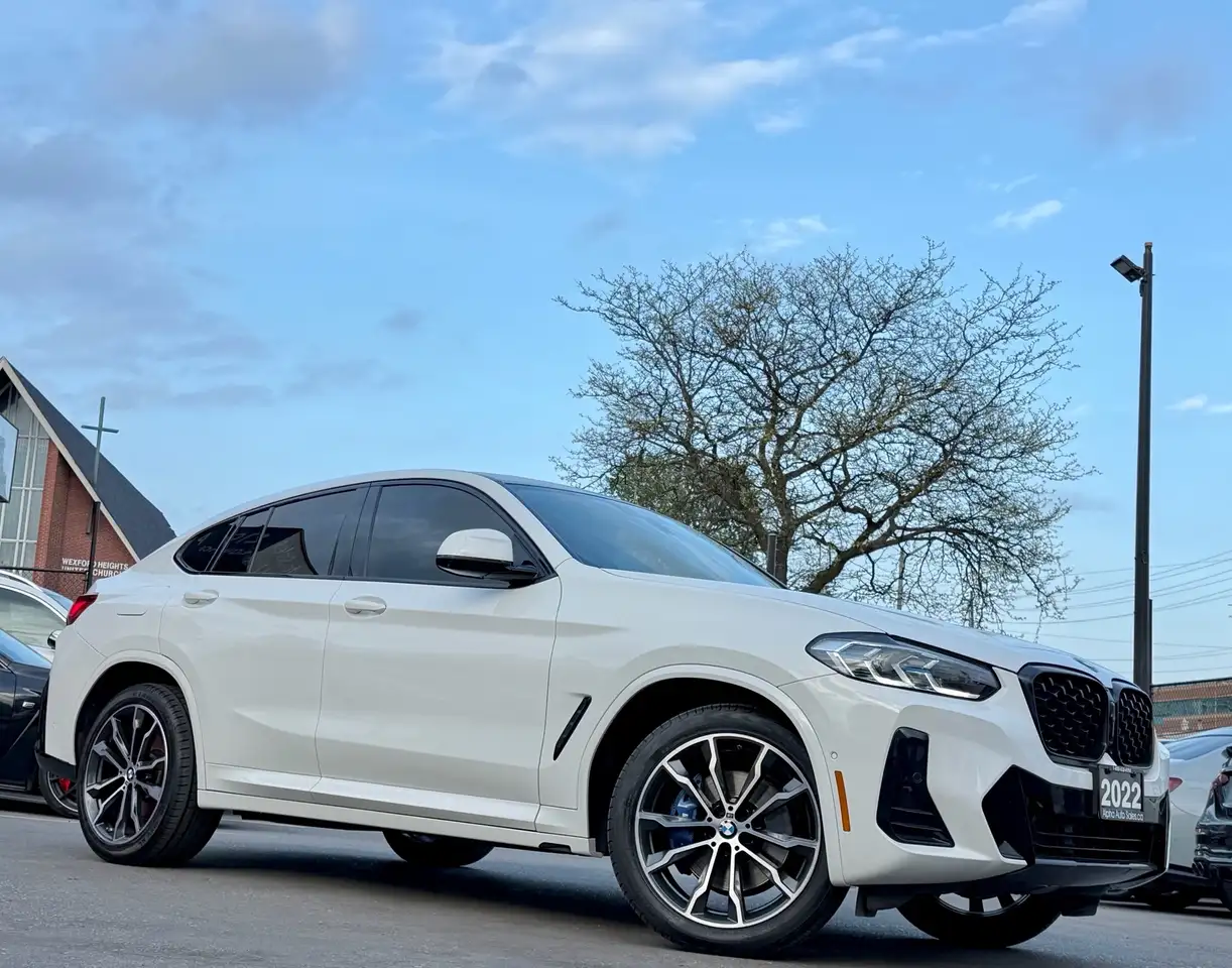 BMW X4 photo BMW X4