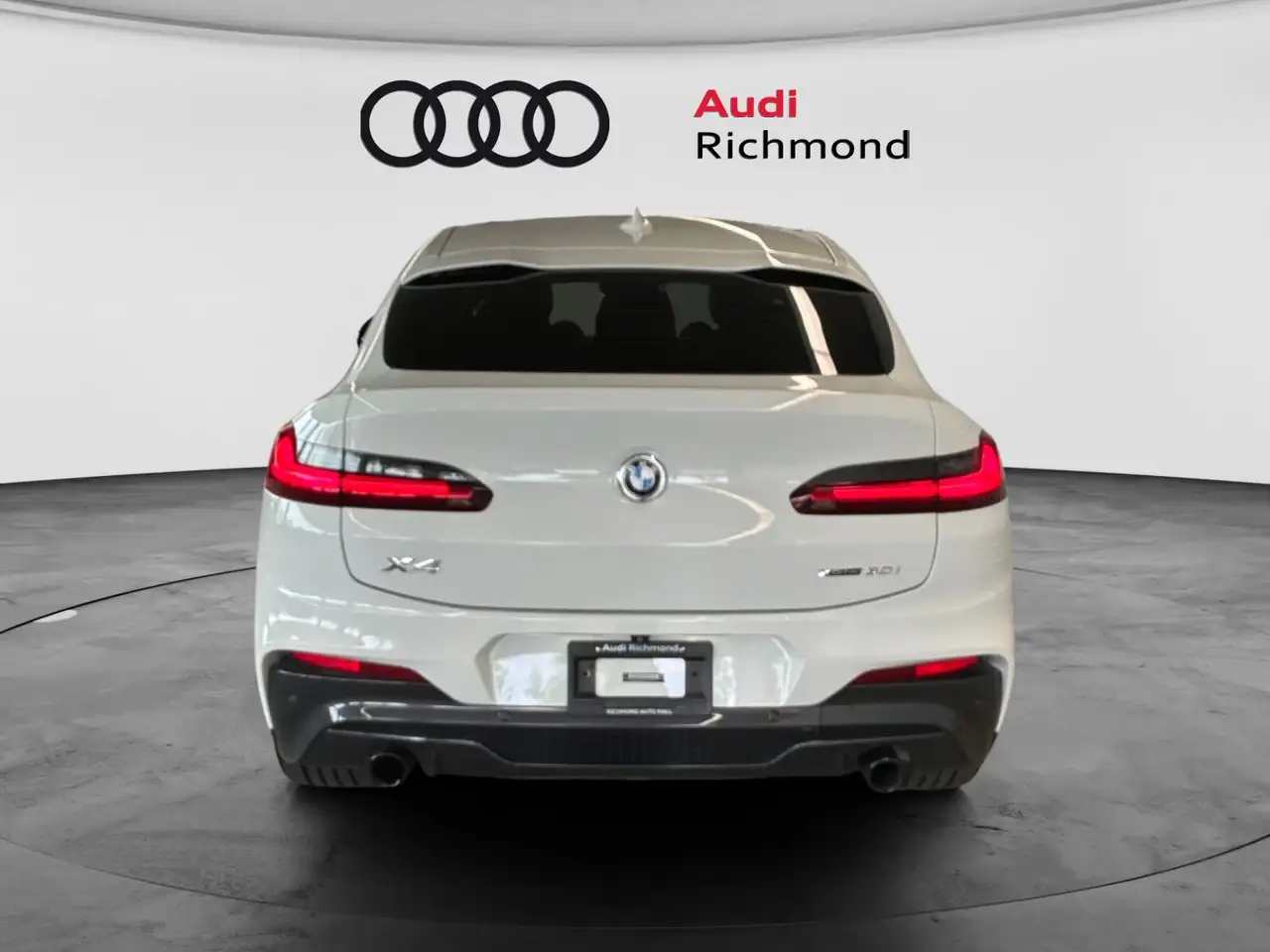 BMW X4 photo BMW X4