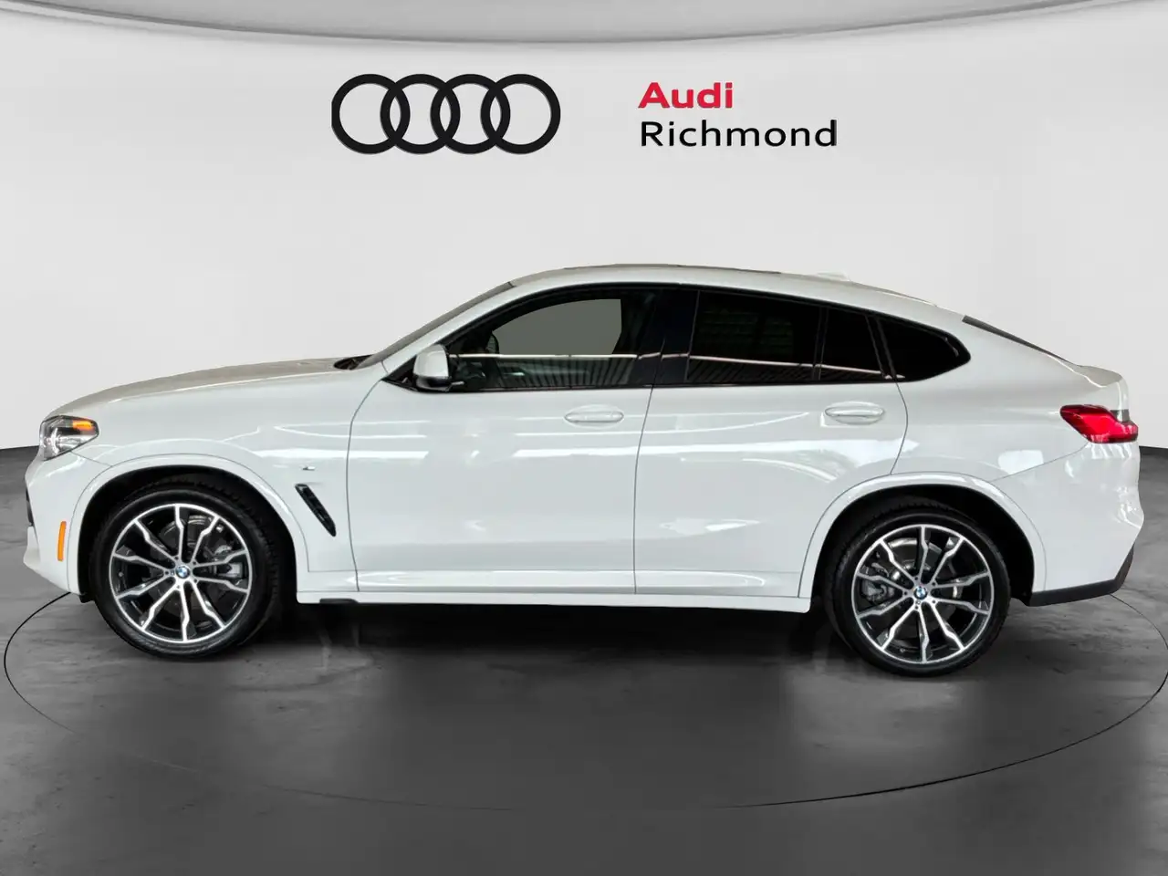 BMW X4 photo BMW X4