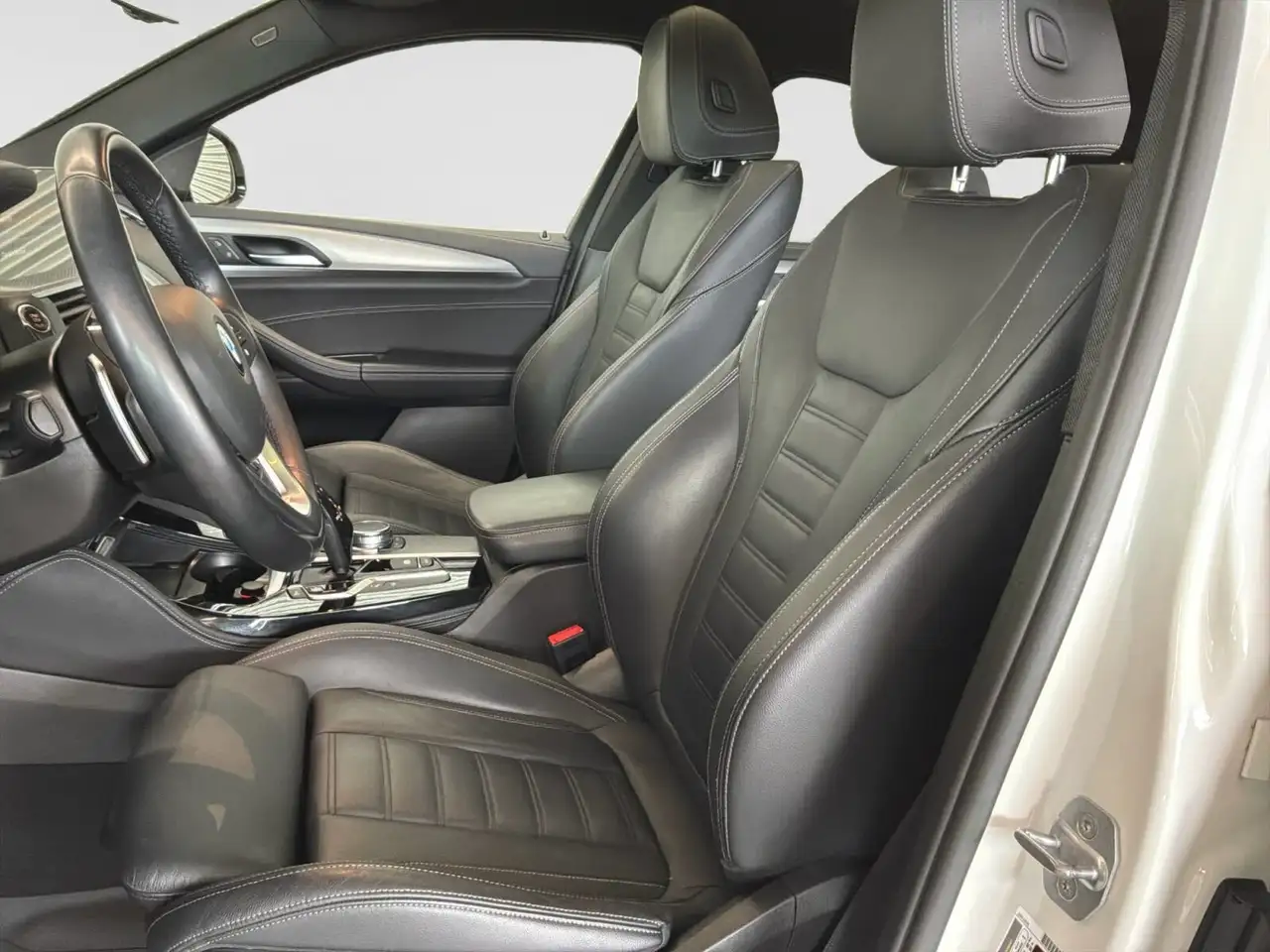 BMW X4 photo BMW X4