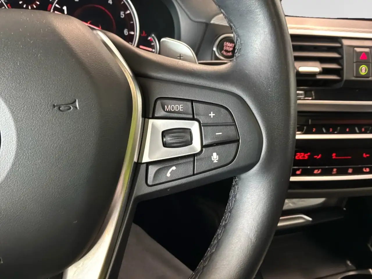 BMW X4 photo BMW X4