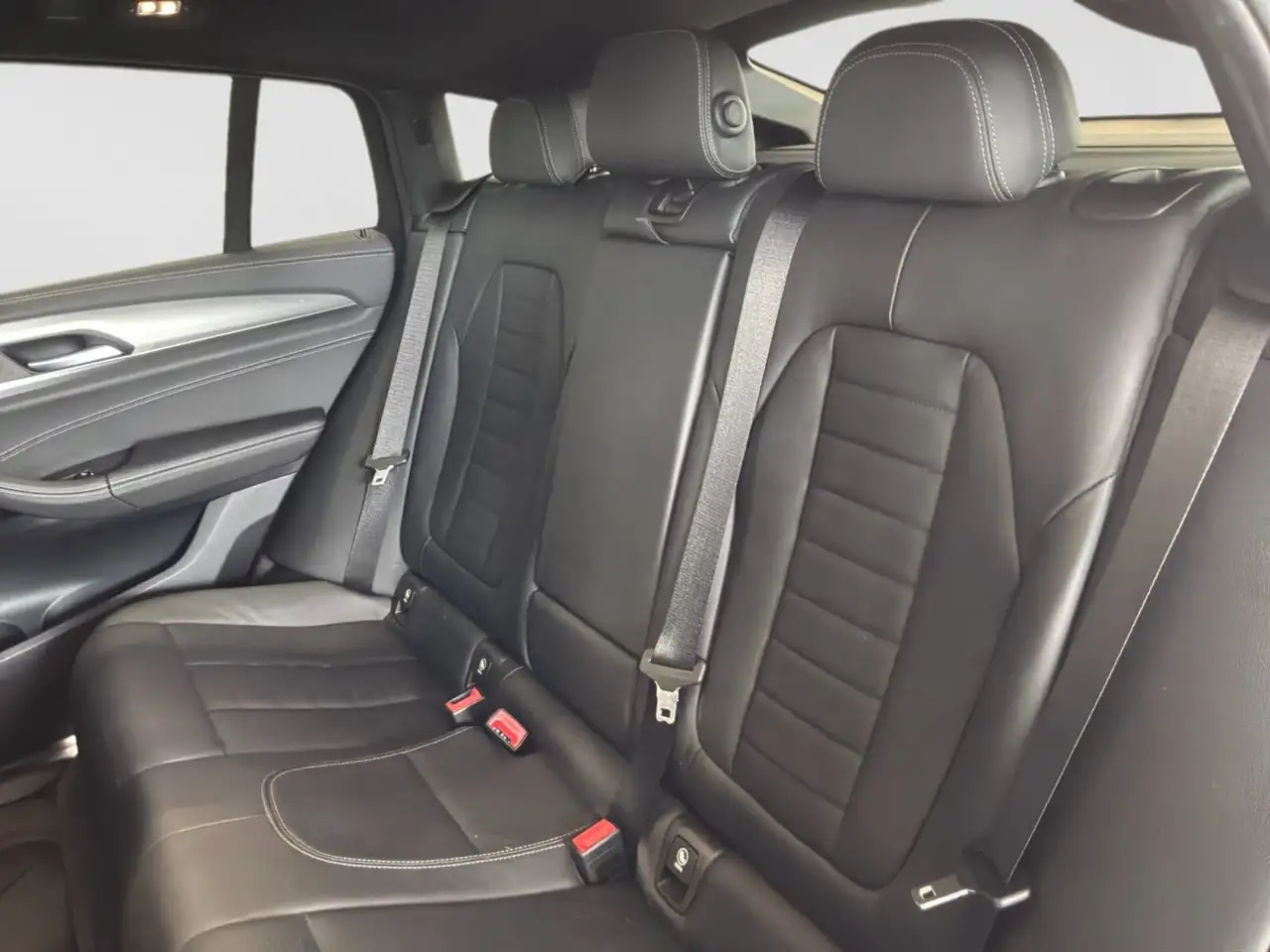 BMW X4 photo BMW X4