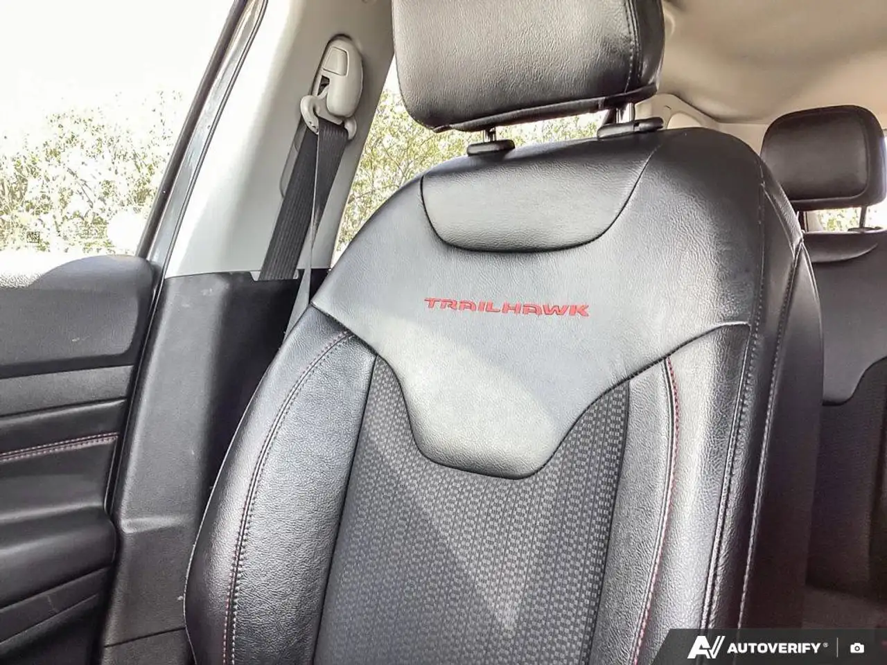 Jeep Compass photo Jeep Compass
