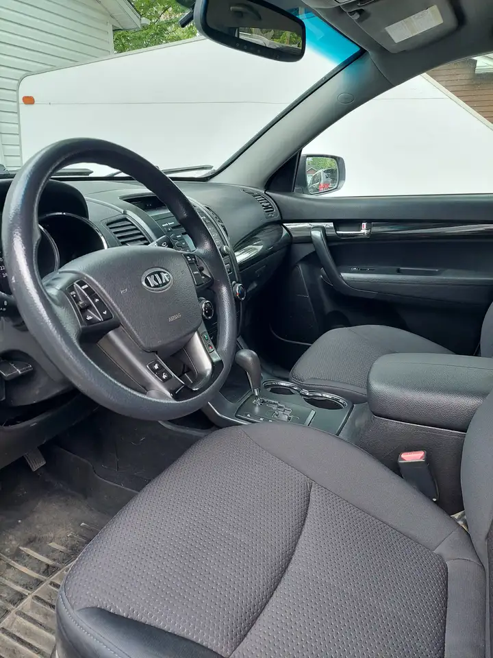 Kia Sorento photo Kia Sorento