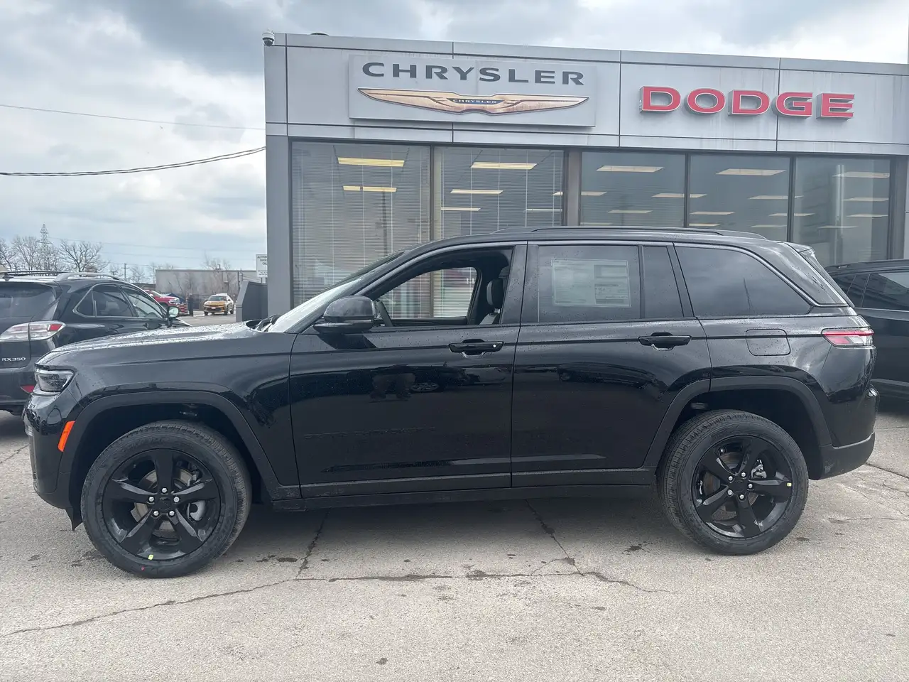 Jeep Grand Cherokee снимка Jeep Grand Cherokee