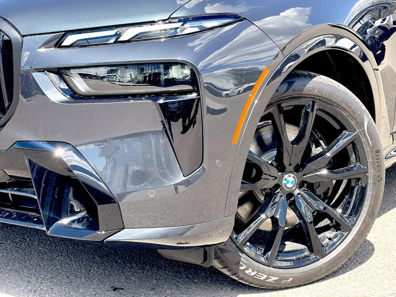 BMW X7 снимка BMW X7