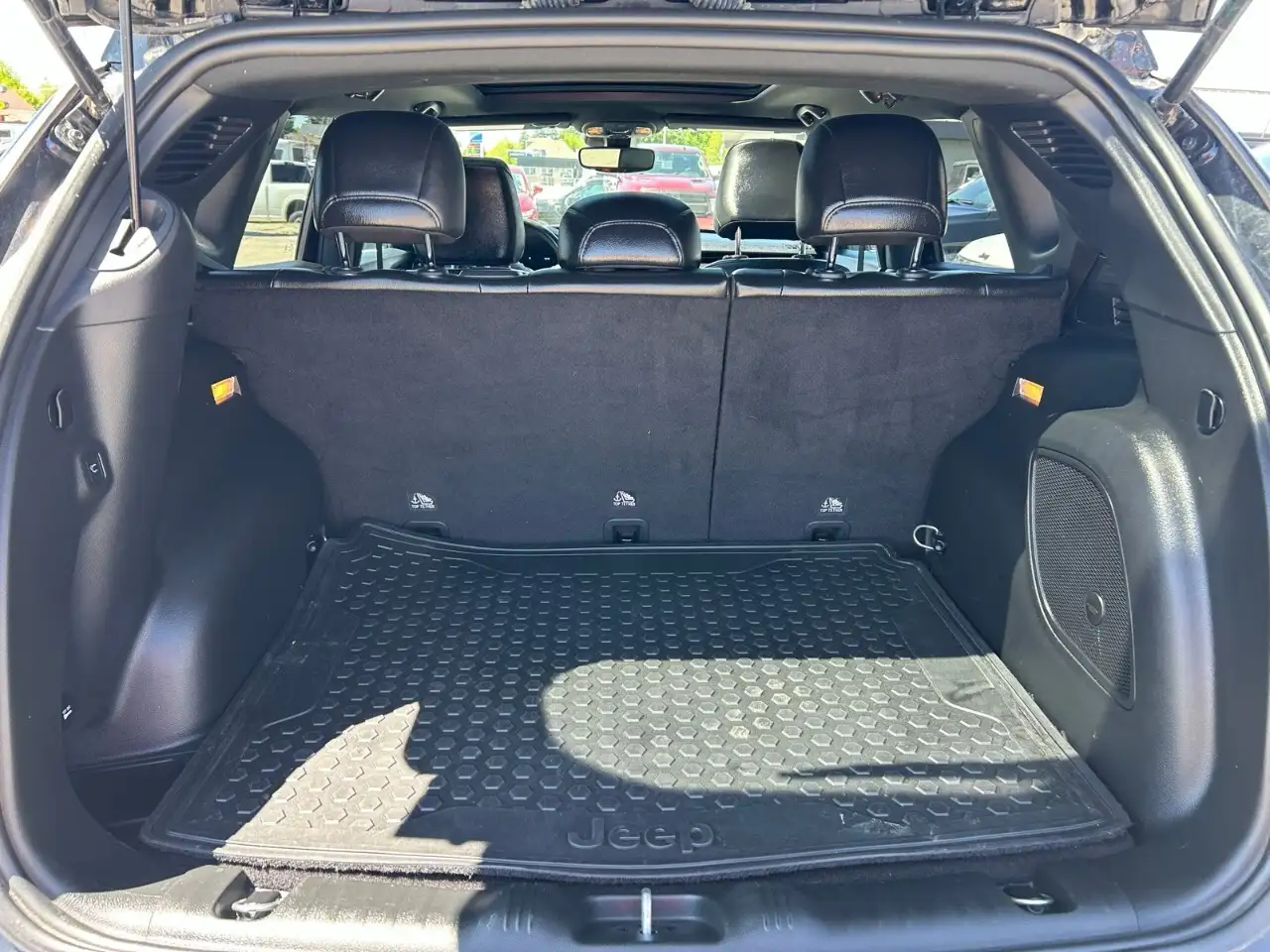 Jeep Compass photo Jeep Compass
