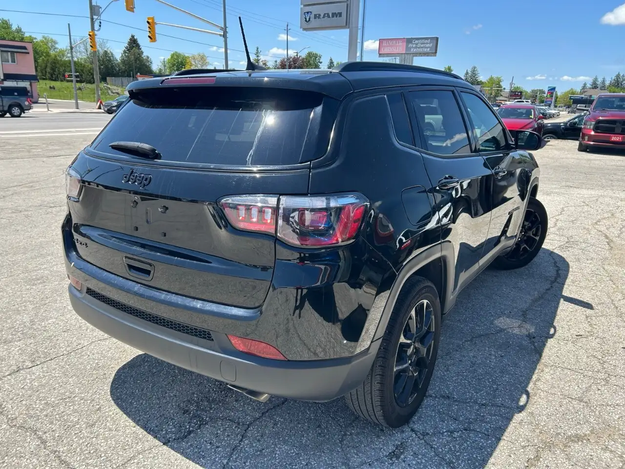 Jeep Compass photo Jeep Compass