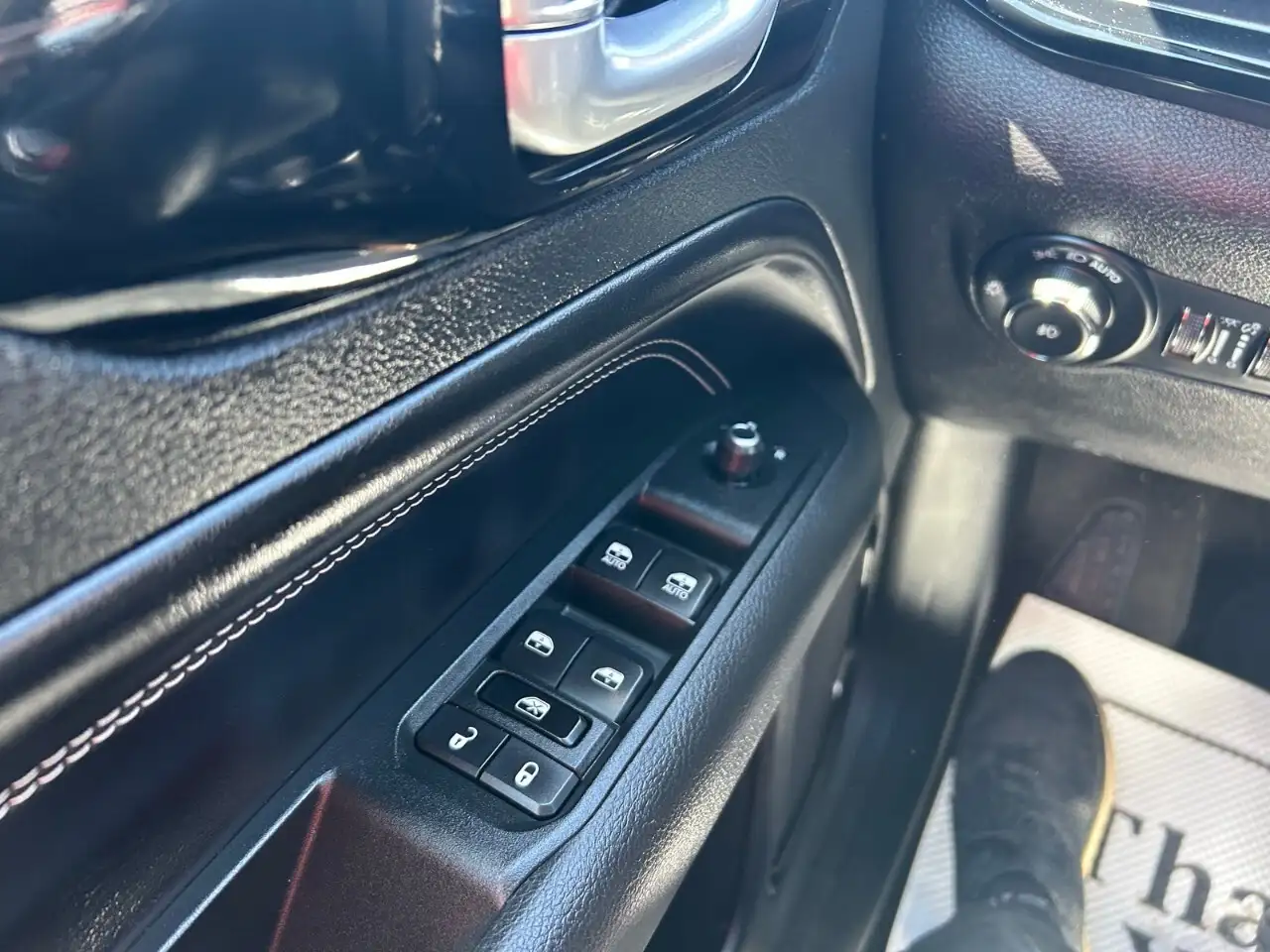 Jeep Compass photo Jeep Compass