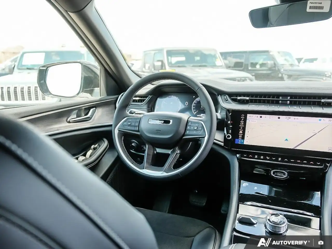 Jeep Grand Cherokee снимка Jeep Grand Cherokee