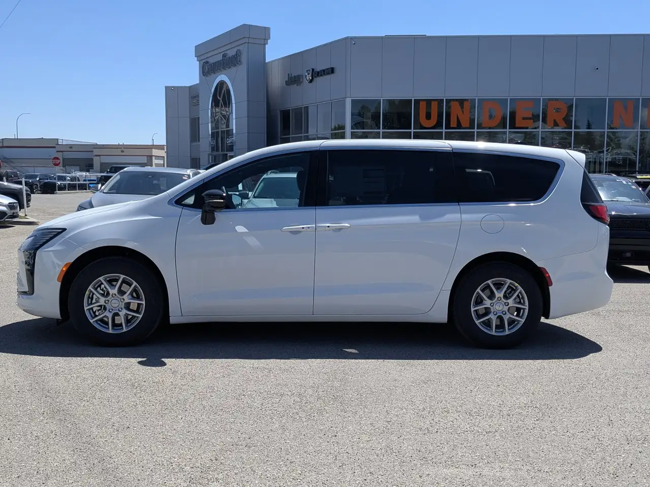 Chrysler Pacifica снимка Chrysler Pacifica