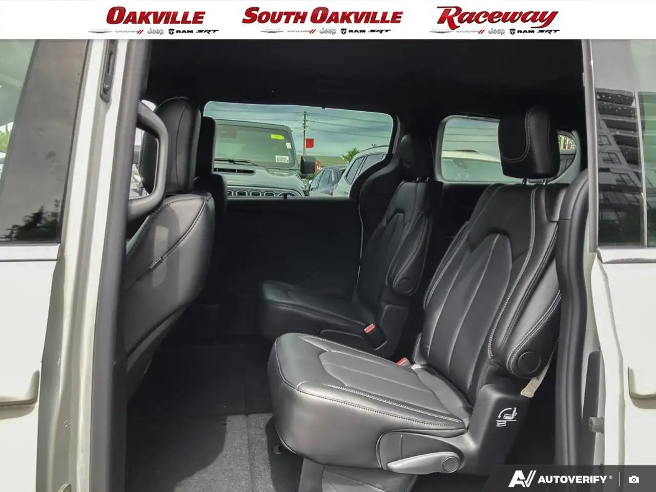 Chrysler Grand Caravan fotografie Chrysler Grand Caravan