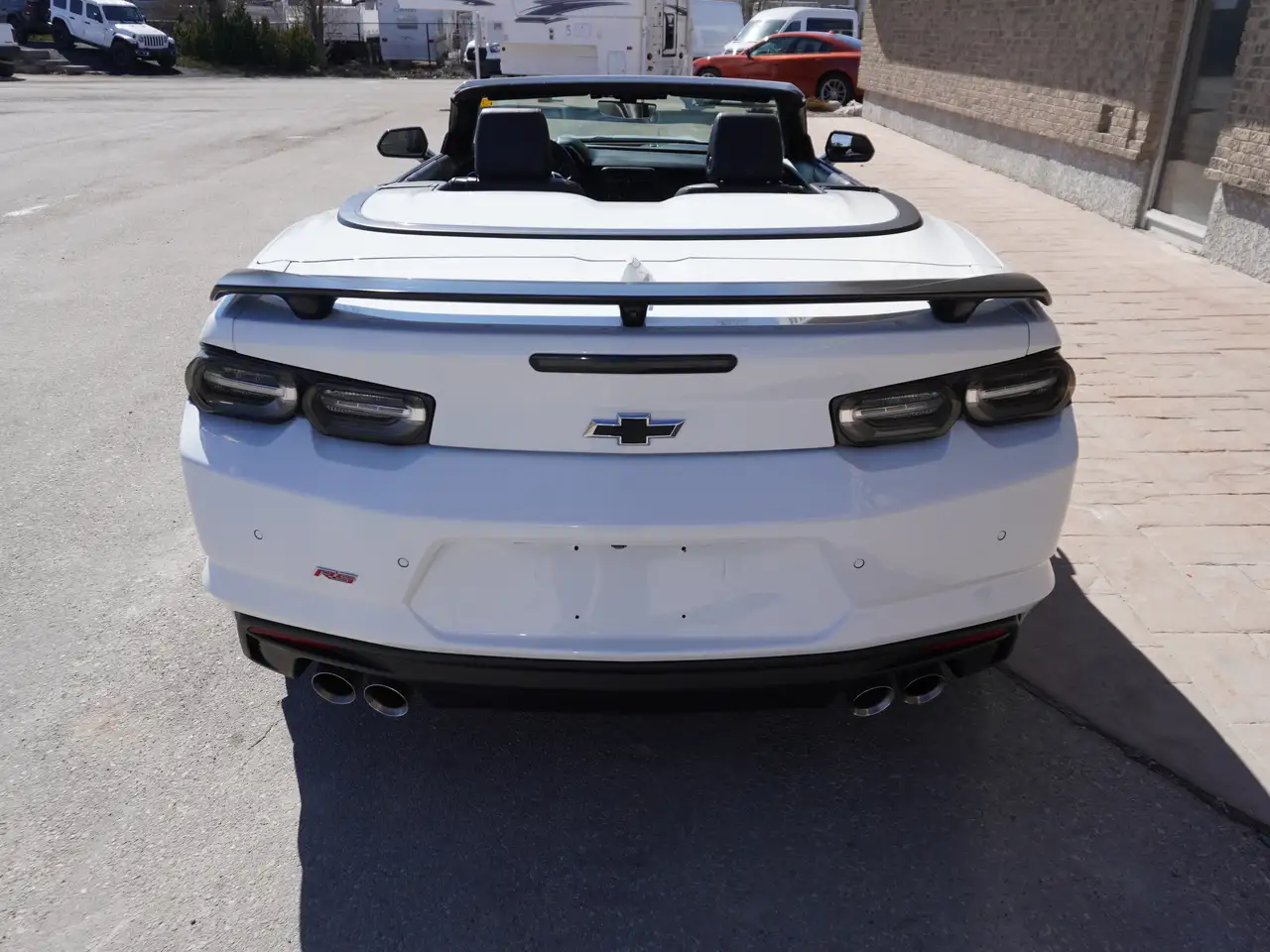 Chevrolet Camaro снимка Chevrolet Camaro