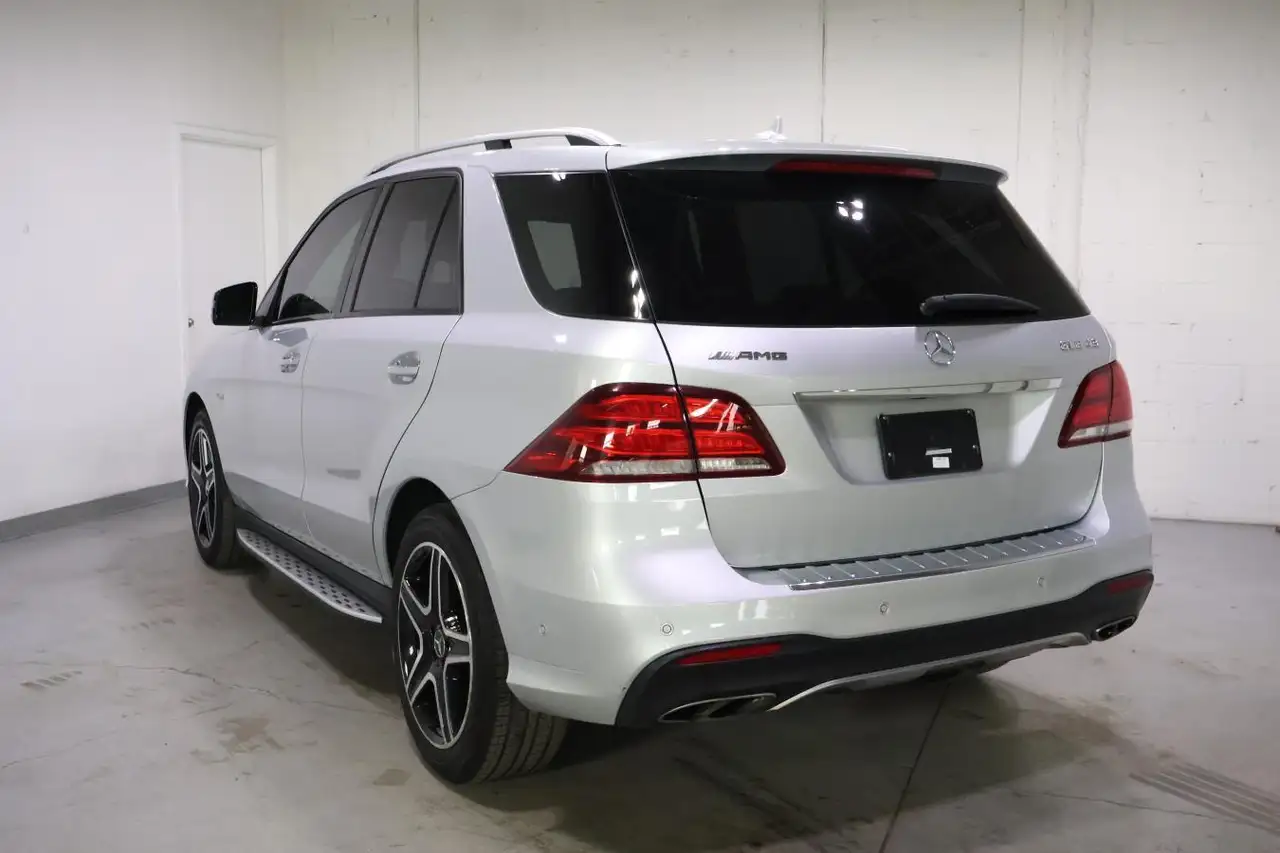 Mercedes-Benz GLE снимка Mercedes-Benz GLE