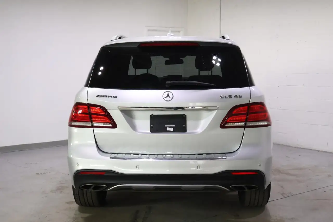 Mercedes-Benz GLE снимка Mercedes-Benz GLE