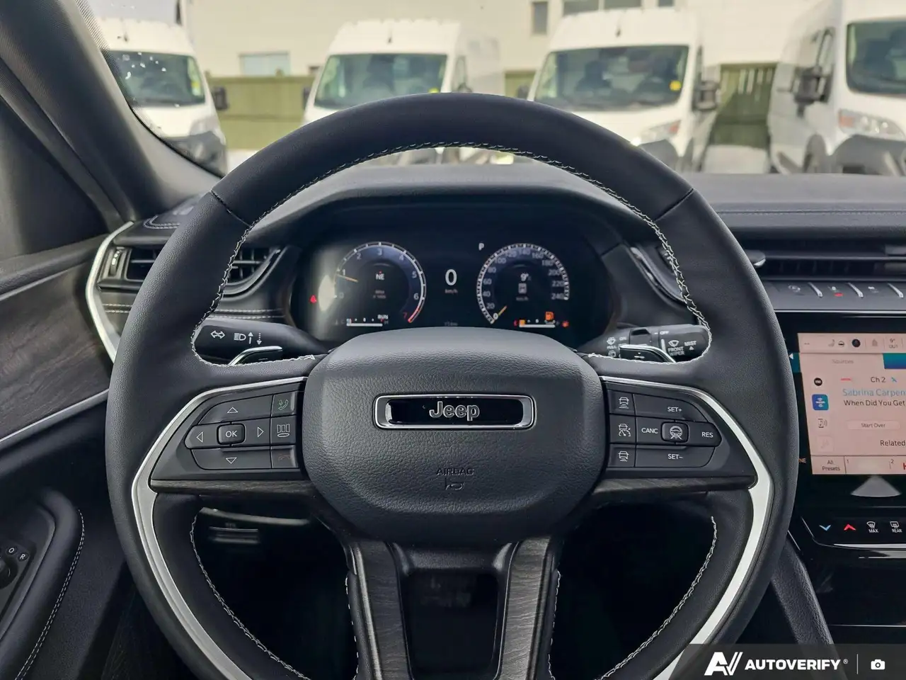 Jeep Grand Cherokee снимка Jeep Grand Cherokee