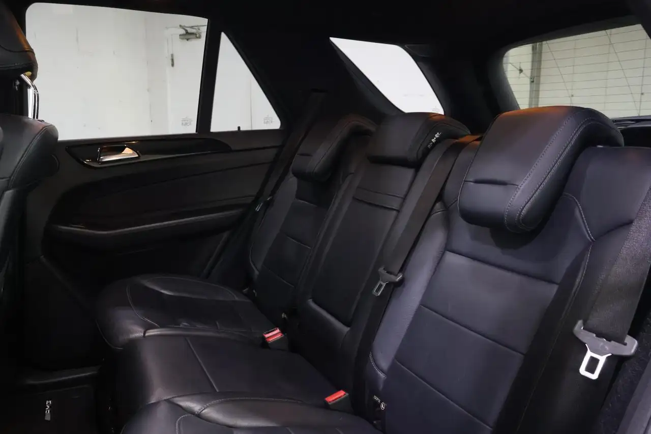 Mercedes-Benz GLE снимка Mercedes-Benz GLE