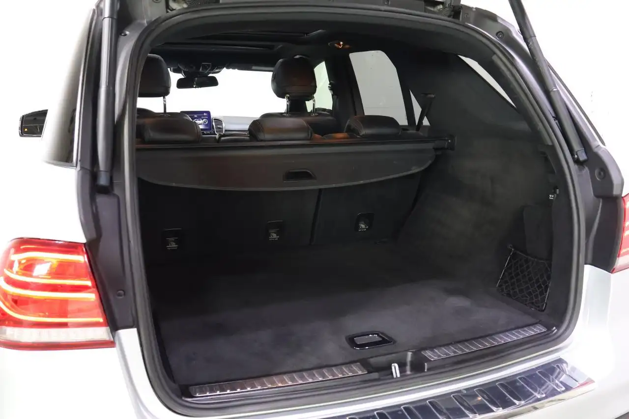 Mercedes-Benz GLE снимка Mercedes-Benz GLE