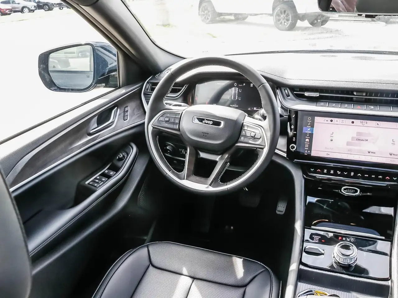 Jeep Grand Cherokee снимка Jeep Grand Cherokee