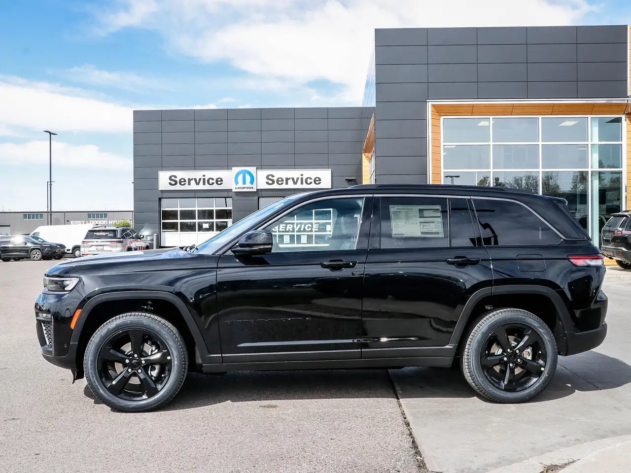 Jeep Grand Cherokee снимка Jeep Grand Cherokee
