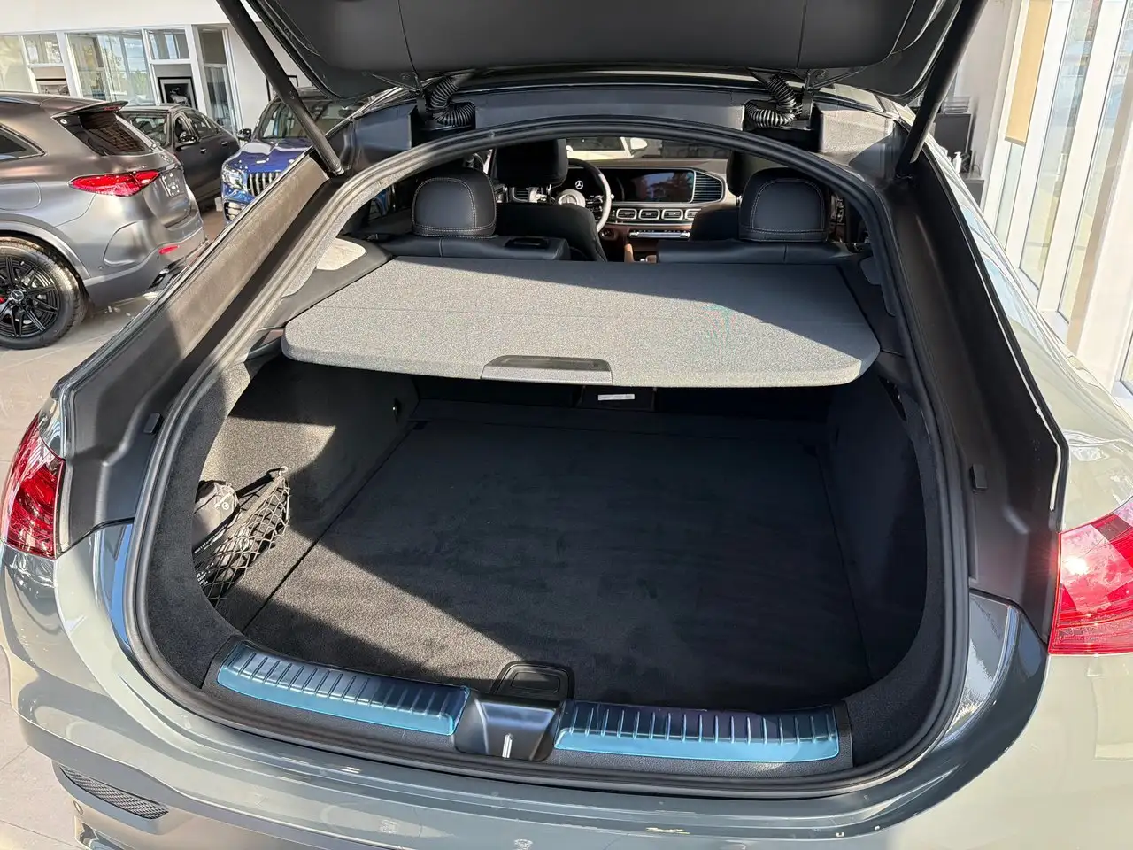 Mercedes-Benz GLE снимка Mercedes-Benz GLE